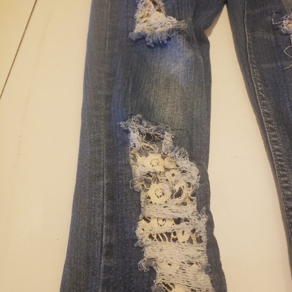 Capris - Picture 2 of 3